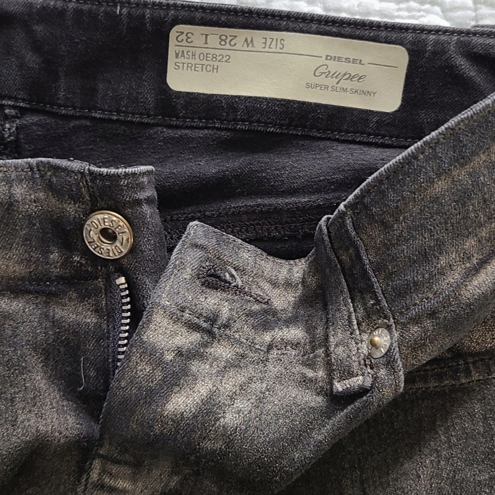 Diesel jeans size 28